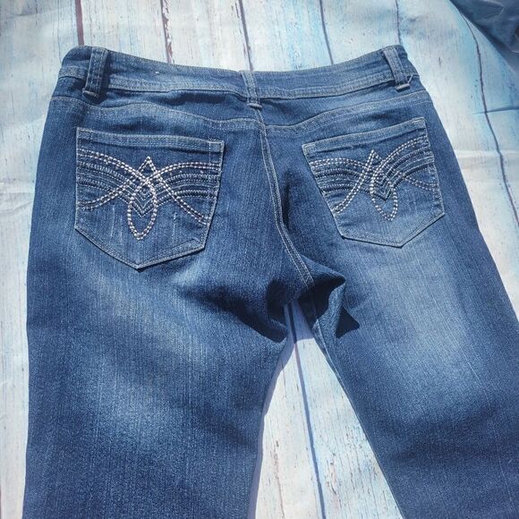 V.I.P. JEANS Women's Denim Juniors Mid Rise Regular Fit Blue Stone Wash - Picture 7 of 15